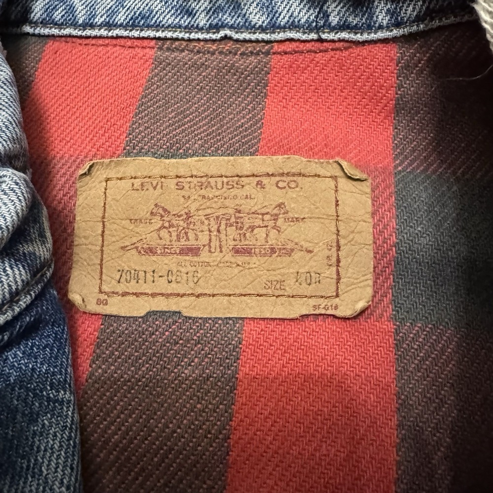 Vintage Levis 70411 Denim Jacket Mens 40 R Blue Flannel Lined Distressed 80s USA - Picture 2 of 11